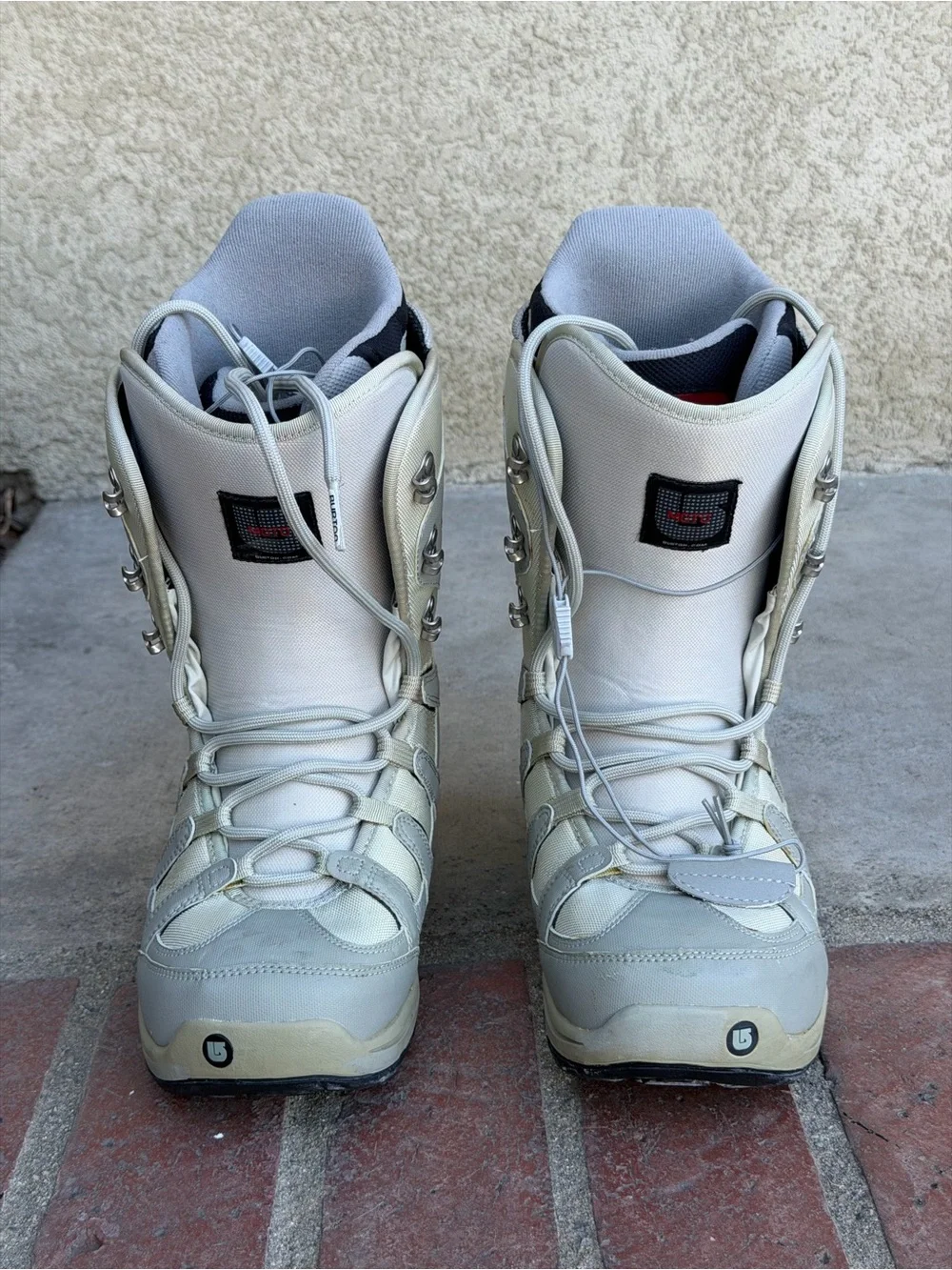 Burton Moto Men’s Snowboard Boots Size 9
